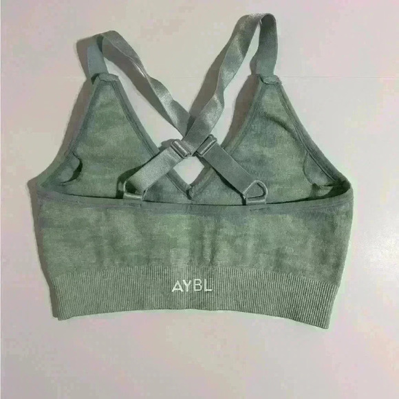 AYBL green camo high waisted seamless leggings with matching sportsbra - Picture 2 of 8